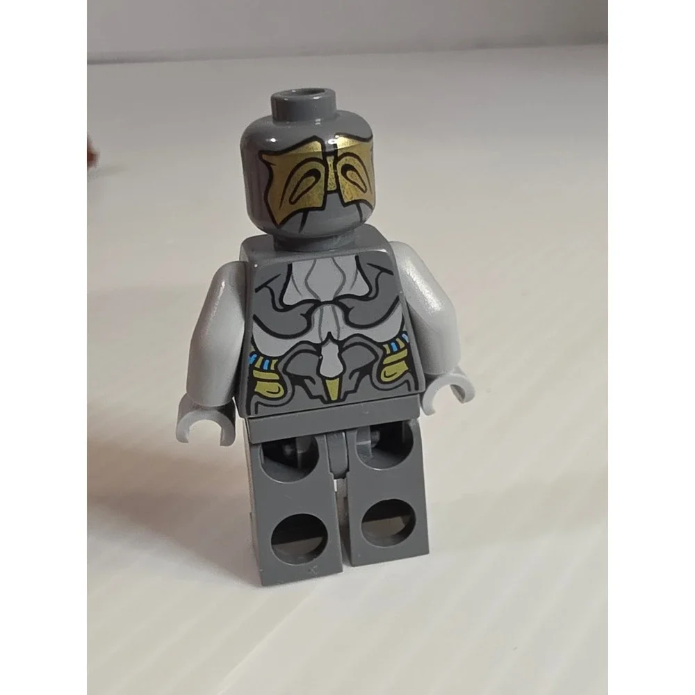 LEGO‎ Minifigure Standard Gray Excellent sh505 Outrider Extended Gold Face